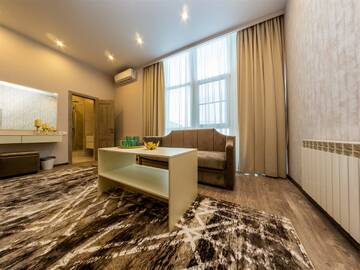 Фото номера Арт - Люкс 213 Гостиница Капитан г. Анапа 4